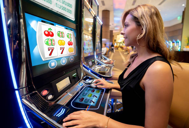 aon Nolimit City slot game interface: paytable and RTP display